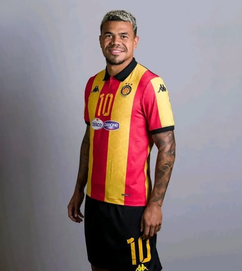 Le maillot sang et or séduit The Athletic